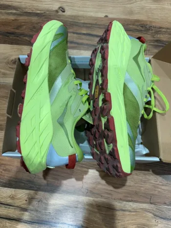 Used Hoka Speedgoat 7 bike — image 3 of 4