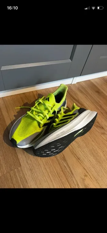 Adidas Ultraboost 5 bike usato — immagine 4 di 5