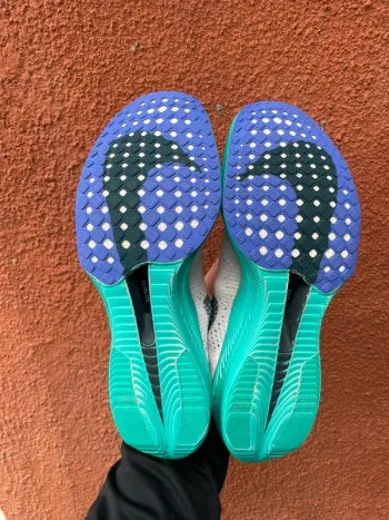 Nike Vaporfly Next% 3 bike usato — immagine 9 di 9