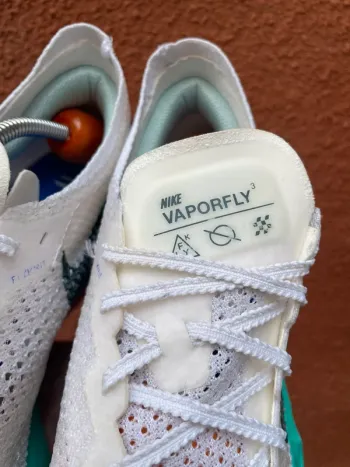 Nike Vaporfly Next% 3 bike usato — immagine 4 di 9