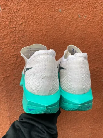 Nike Vaporfly Next% 3 bike usato — immagine 5 di 9