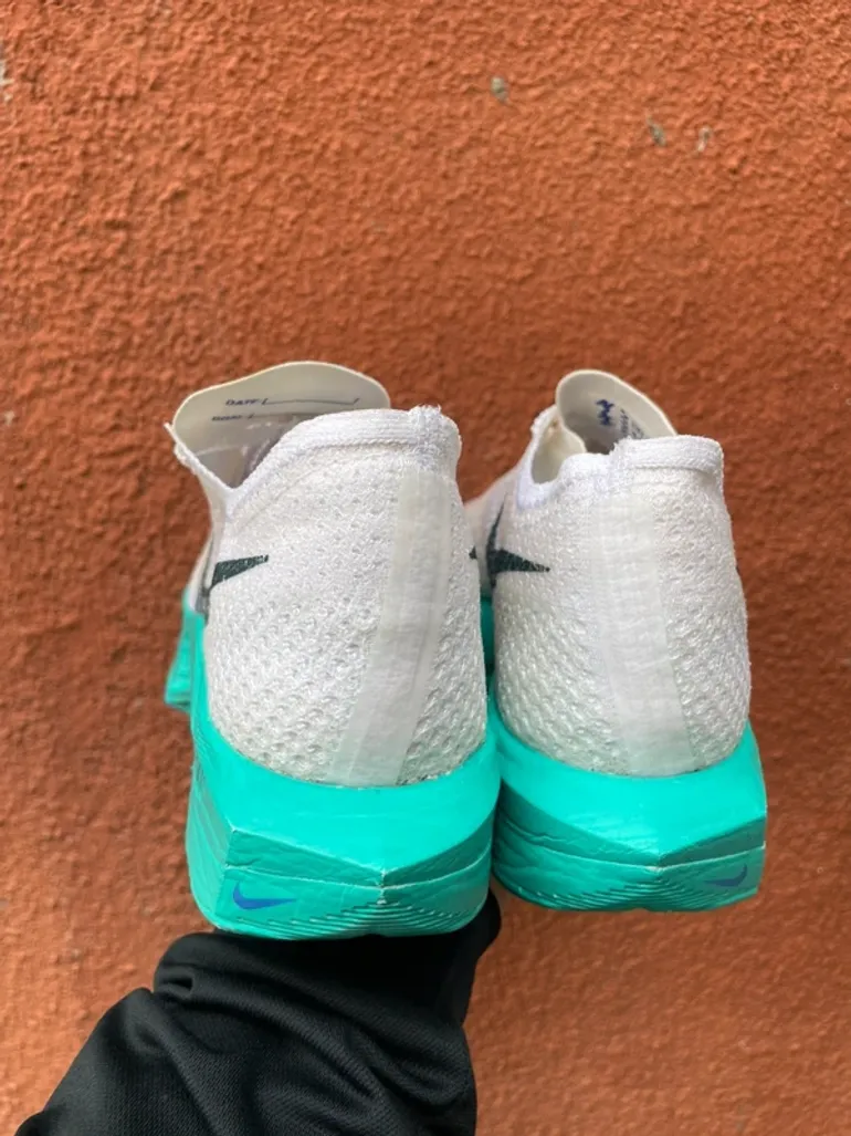 Nike Vaporfly Next% 3 bike usato — immagine 5 di 9