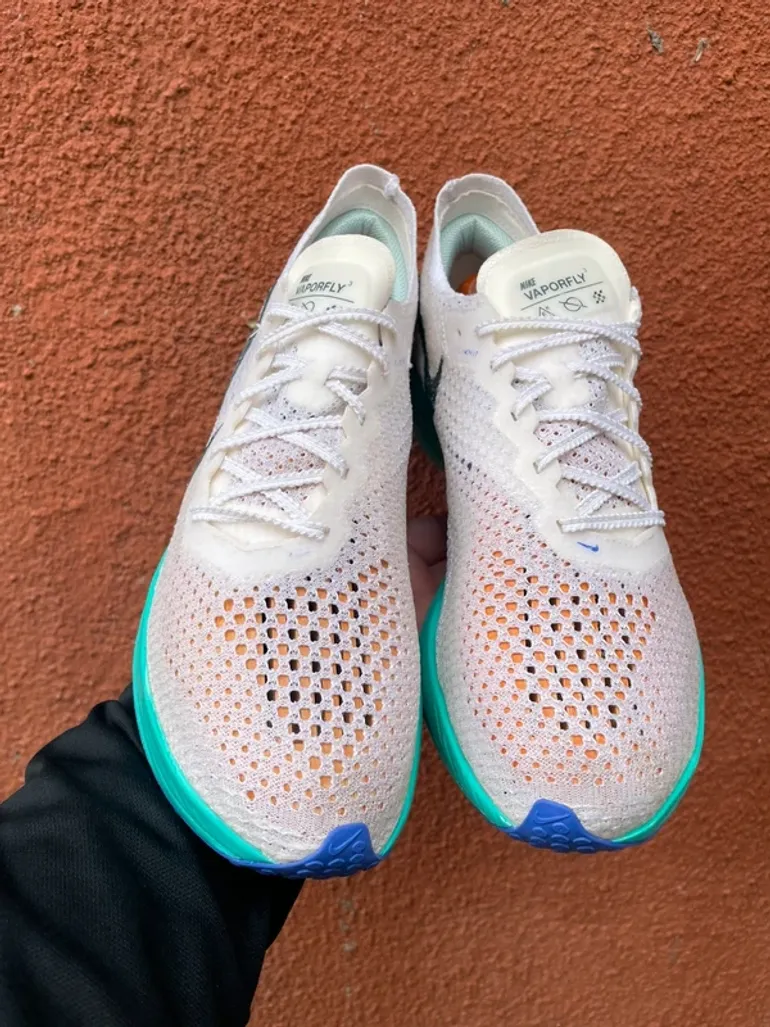 Nike Vaporfly Next% 3 bike usato — immagine 3 di 9