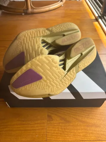Käytetty Adidas Adizero Adios Pro 4 bike — kuva 3 / 4