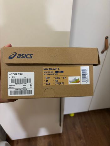 Brugt Asics Novablast 5 2025 Running Shoes
