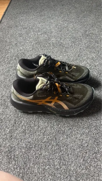 Used Asics Trabuco 14 Running Shoes