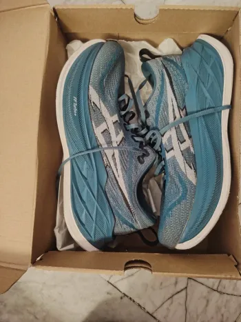 Asics Superblast 2 Running Shoes usato