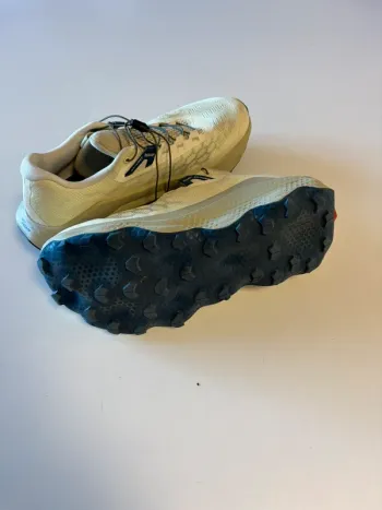 Salomon Ultra Glide 4 bike usato — immagine 2 di 3