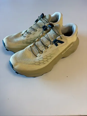 Salomon Ultra Glide 4 Running Shoes usato