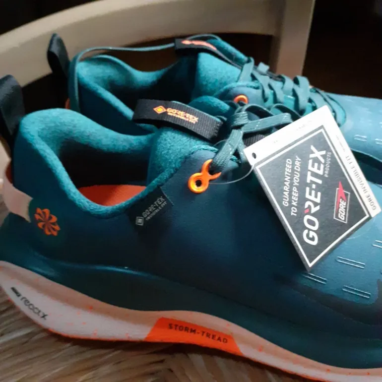 Gebrauchtes Orange Gore-Tex bike — Bild 4 von 5