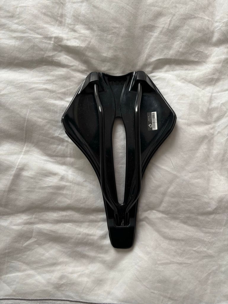 Brugt Prologo Dimension 143 Saddle 2024 bike — billede 2 af 4