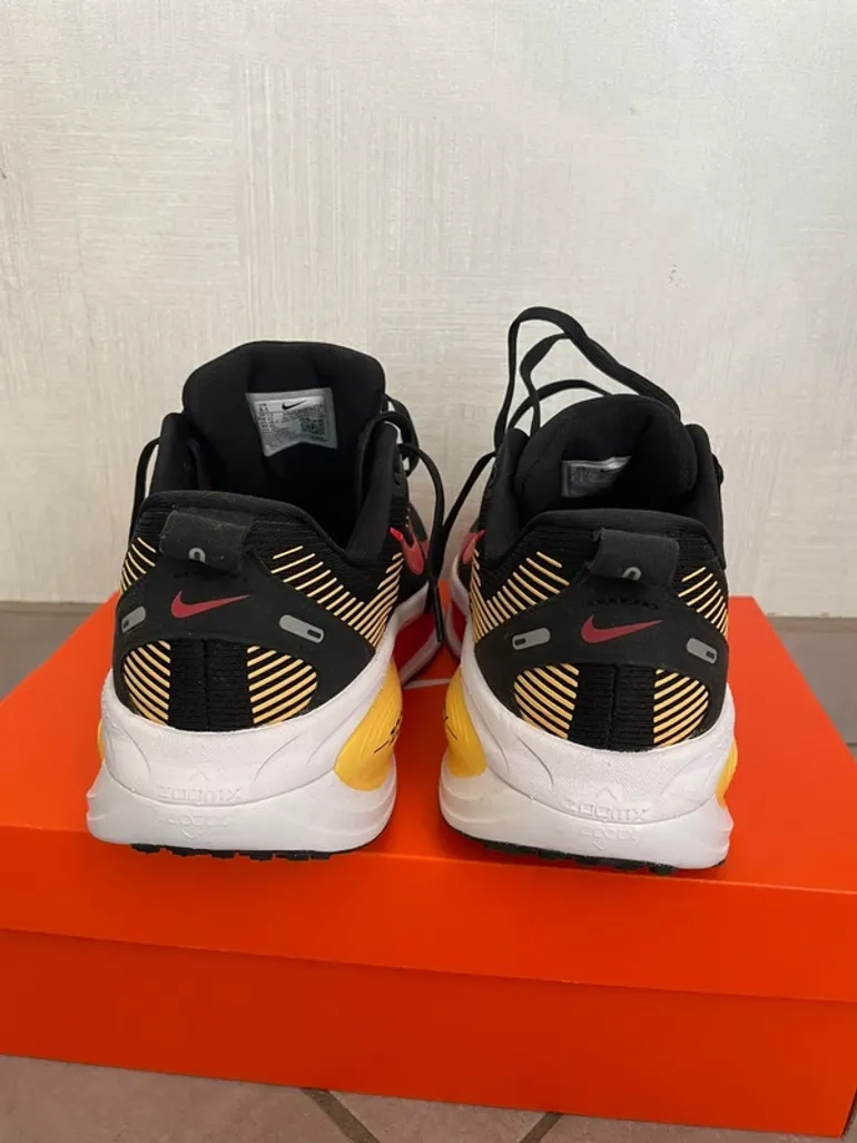 Brugt Nike Running Shoes bike — billede 4 af 11