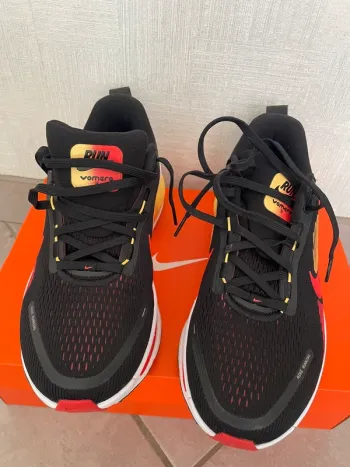 Brugt Nike Running Shoes bike — billede 2 af 11
