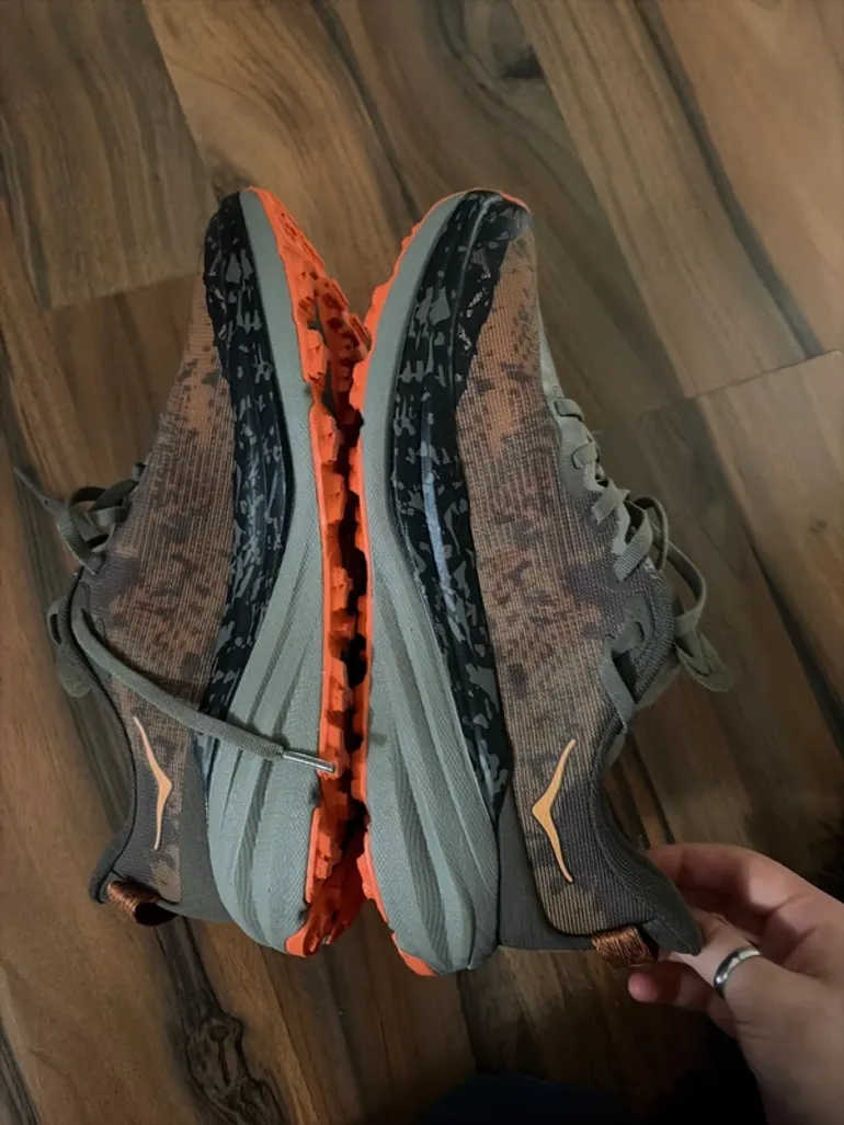Used Hoka Wander bike — image 5 of 6