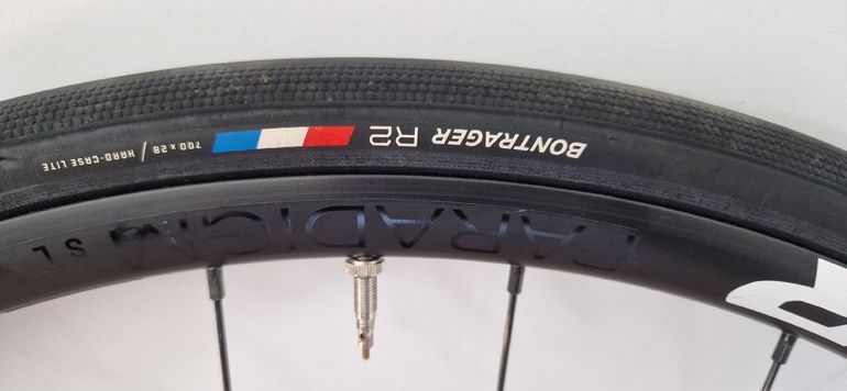 Brugt Bontrager paradigm SL, tubless ready 2024 bike — billede 2 af 2