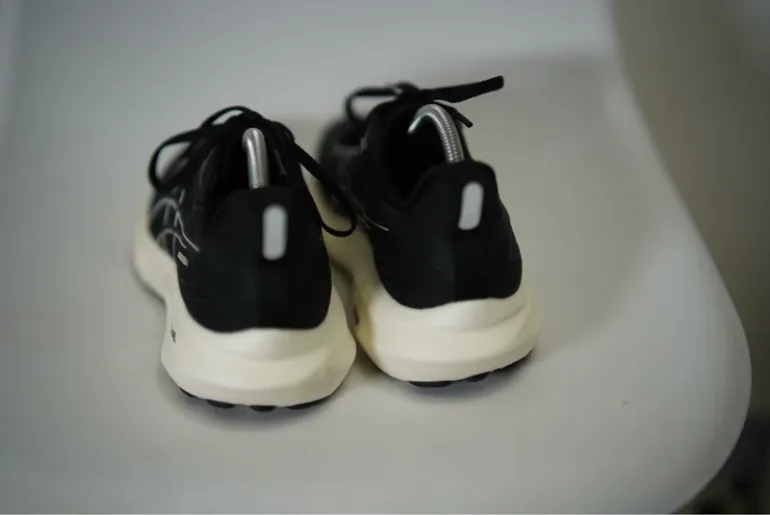 Used Asics Gel-GT-2000 13 bike — image 5 of 7
