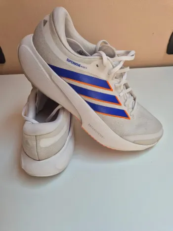 Used Supernova Rise 3 Running Shoes