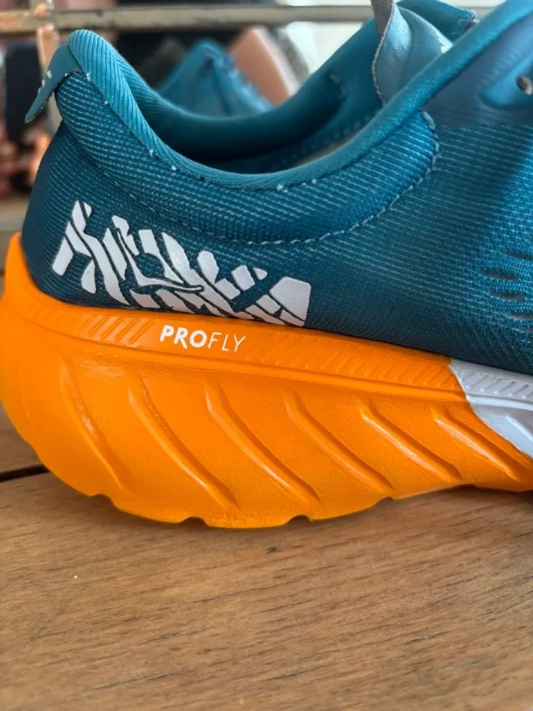 Hoka Mach 2 bike usato — immagine 3 di 10