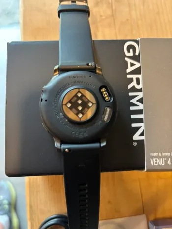 Used Garmin Venu 4 bike — image 5 of 8