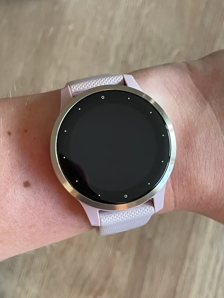 Used Garmin Vivoactive 4s bike — image 6 of 9