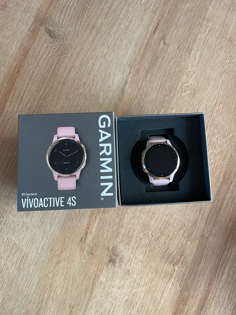 Used Garmin Vivoactive 4s bike — image 2 of 9