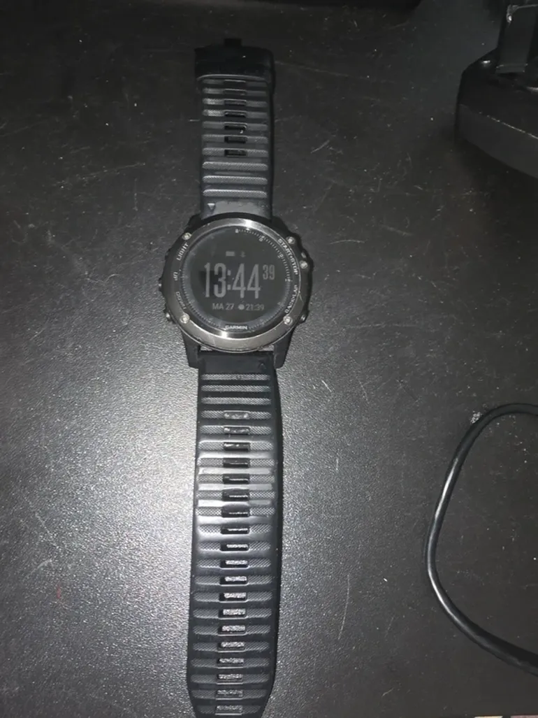 Used Garmin fenix 3 HR bike — image 3 of 4