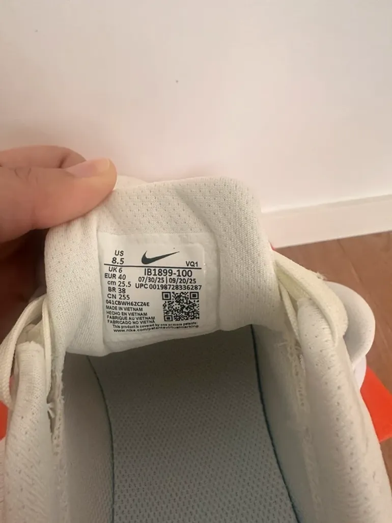 Nike Comfort bike usato — immagine 4 di 4