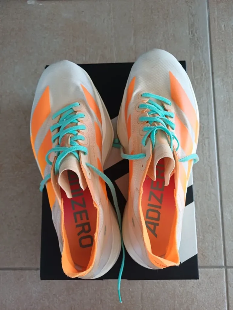 Käytetty Adidas Adizero Adios Pro 4 bike — kuva 2 / 9
