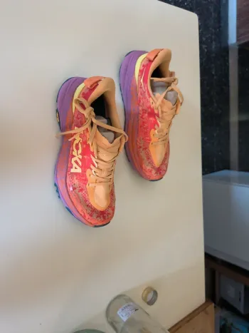 Used Hoka Speedgoat 6 Running Shoes