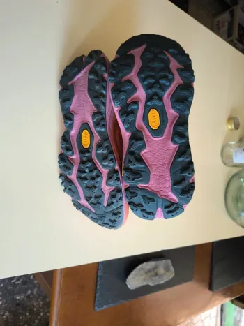 Hoka Speedgoat 6 bike usato — immagine 4 di 6