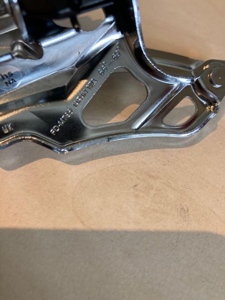 Used Shimano Dérailleur avant  Deore xt FD-M786 bike — image 3 of 6