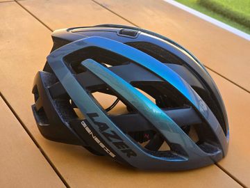 Used Lazer Genesis Superlight Cycling Accessories