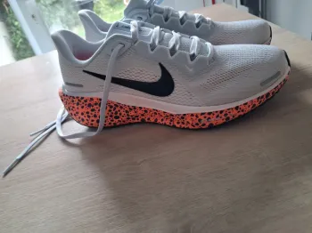 Pegasus 41 Running Shoes usato