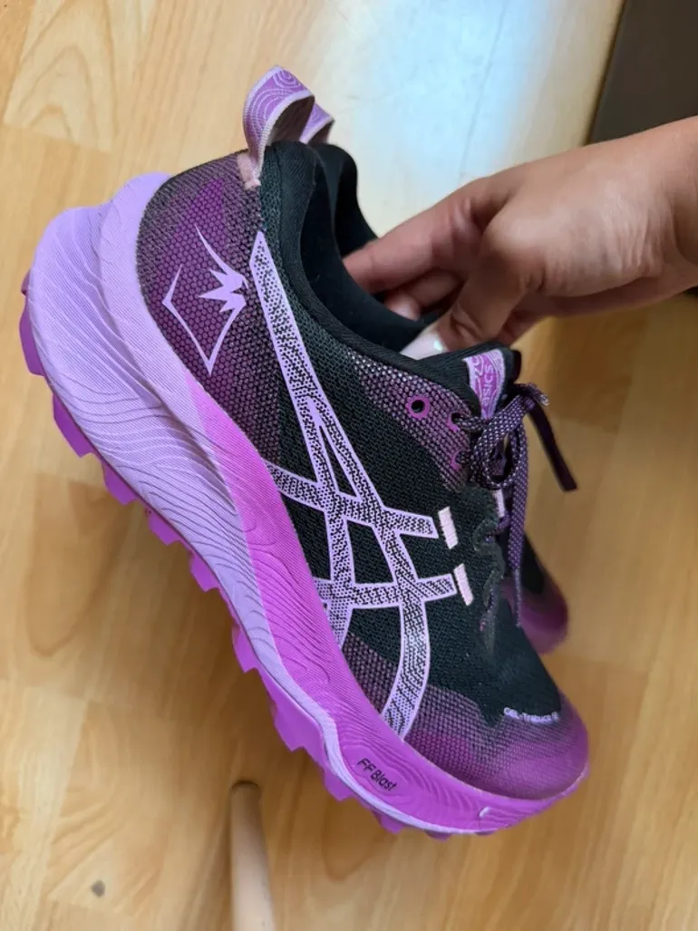 Used Asics Trabuco 12 bike — image 4 of 6