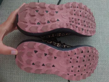 Asics Sonoma 8 GTX bike usato — immagine 2 di 3