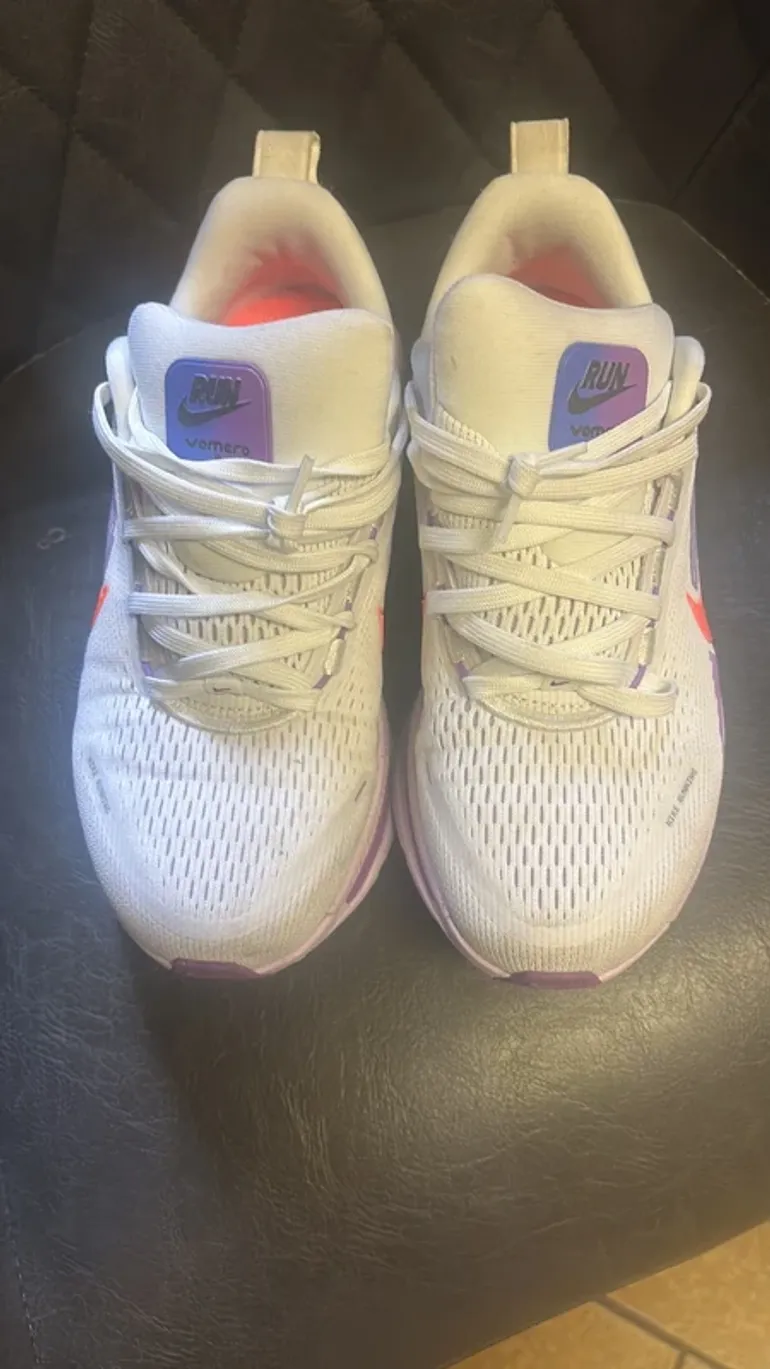 Brugt Nike Running Shoes bike — billede 2 af 4