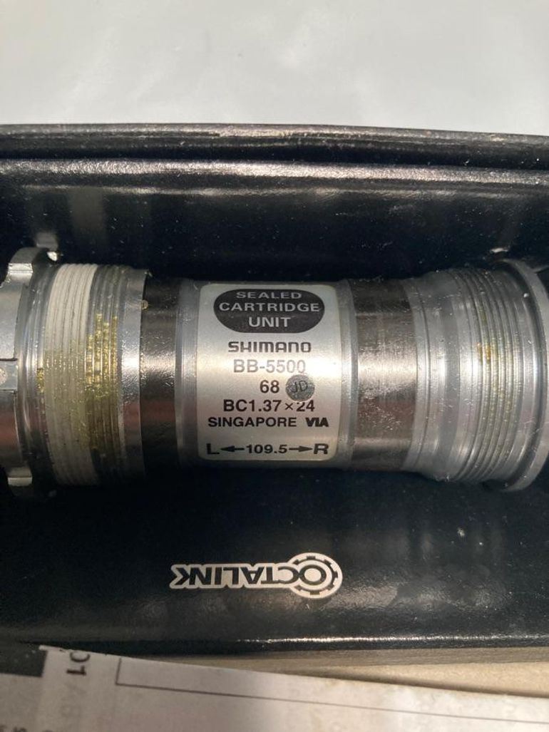 Used Shimano Boîtier pédalier  105 BB-5500 bike — image 4 of 4