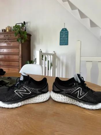 Used New Balance Running Shoes bike — image 11 of 11