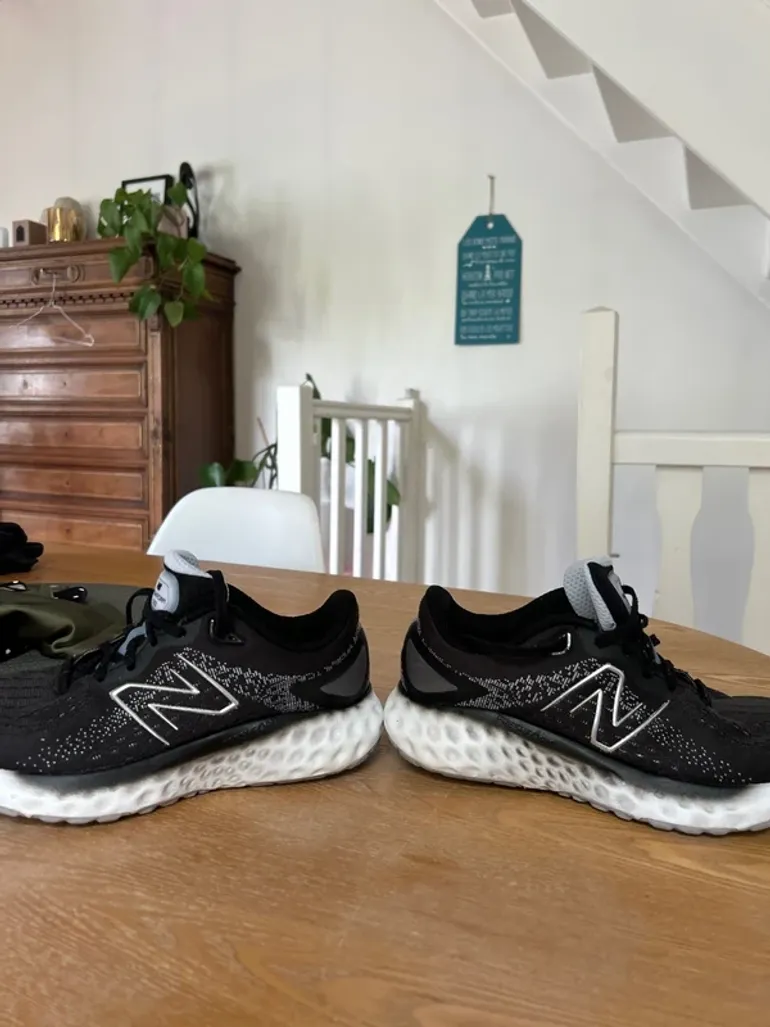 Used New Balance Running Shoes bike — image 11 of 11