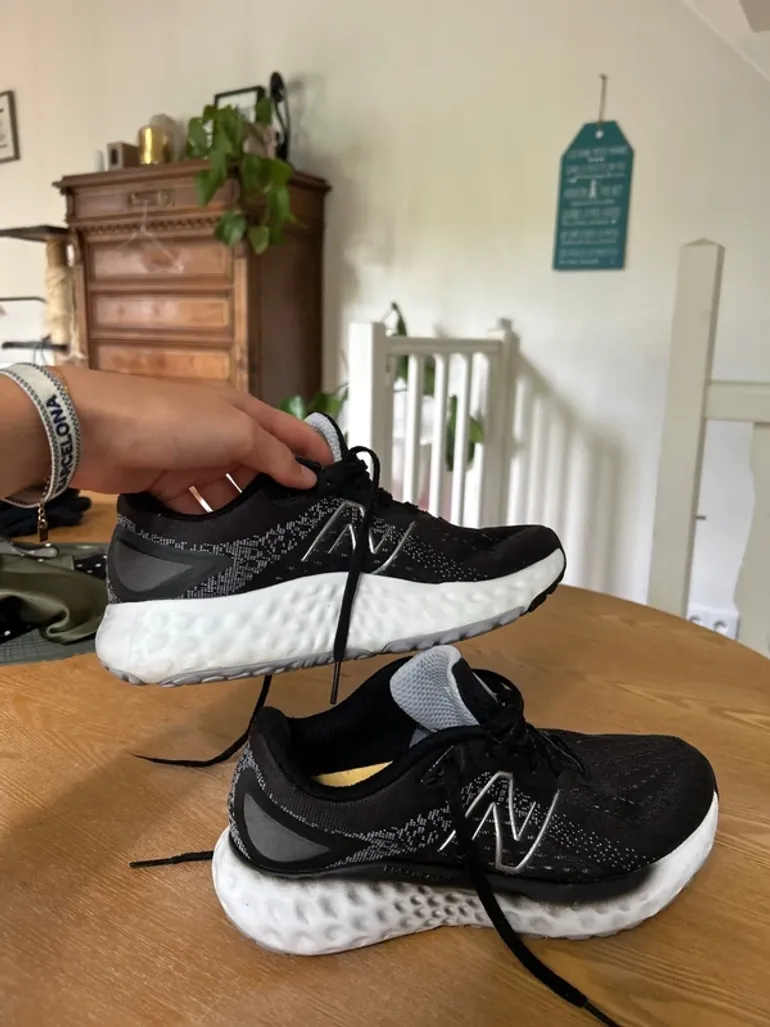 Used New Balance Running Shoes bike — image 5 of 11