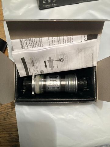 Gebrauchtes Shimano Boîtier pédalier 105 BB-5500 Drivetrain & Pedals