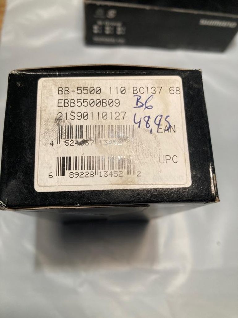Used Shimano Boîtier pédalier  105 BB-5500 bike — image 3 of 4