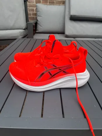 Asics Gel Nimbus Running Shoes usato