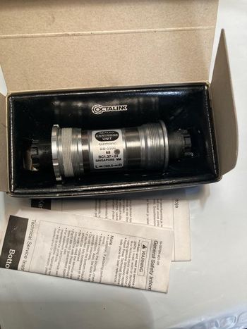 Used Shimano Boîtier pédalier  105 BB-5500 bike