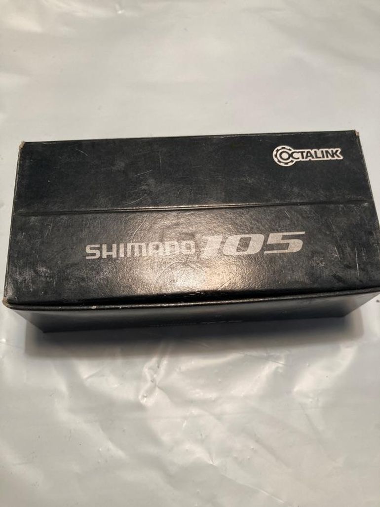Used Shimano Boîtier pédalier  105 BB-5500 bike — image 3 of 4