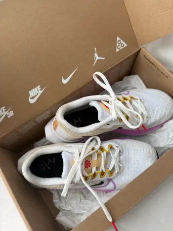 Used Nike Zoom Fly 5 bike — image 5 of 6