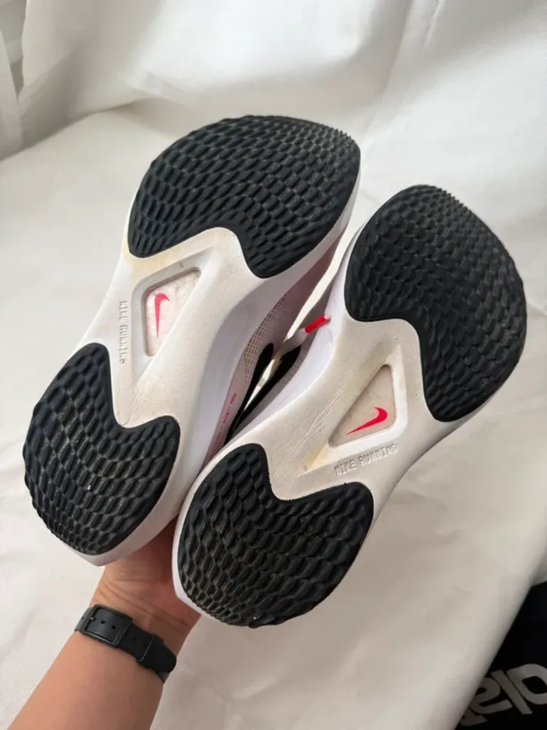 Used Nike Zoom Fly 5 bike — image 4 of 6