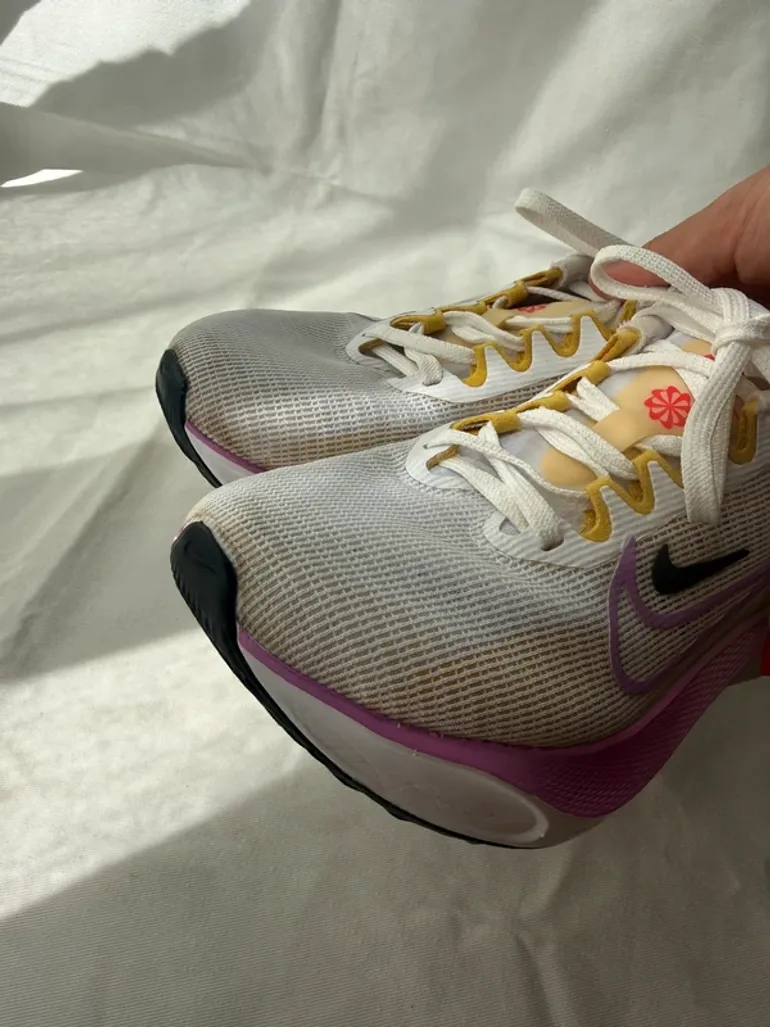Used Nike Zoom Fly 5 bike — image 6 of 6