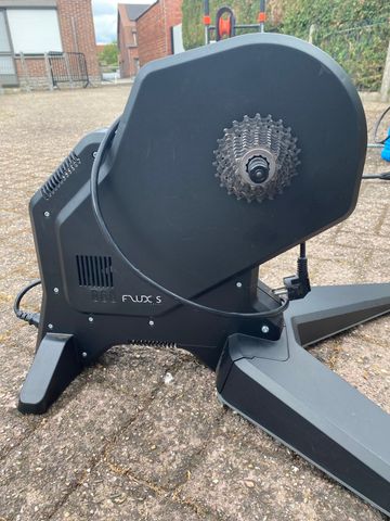 Použité Tacx FLUX S Smart Trainer bike — obrázek 2 z 3