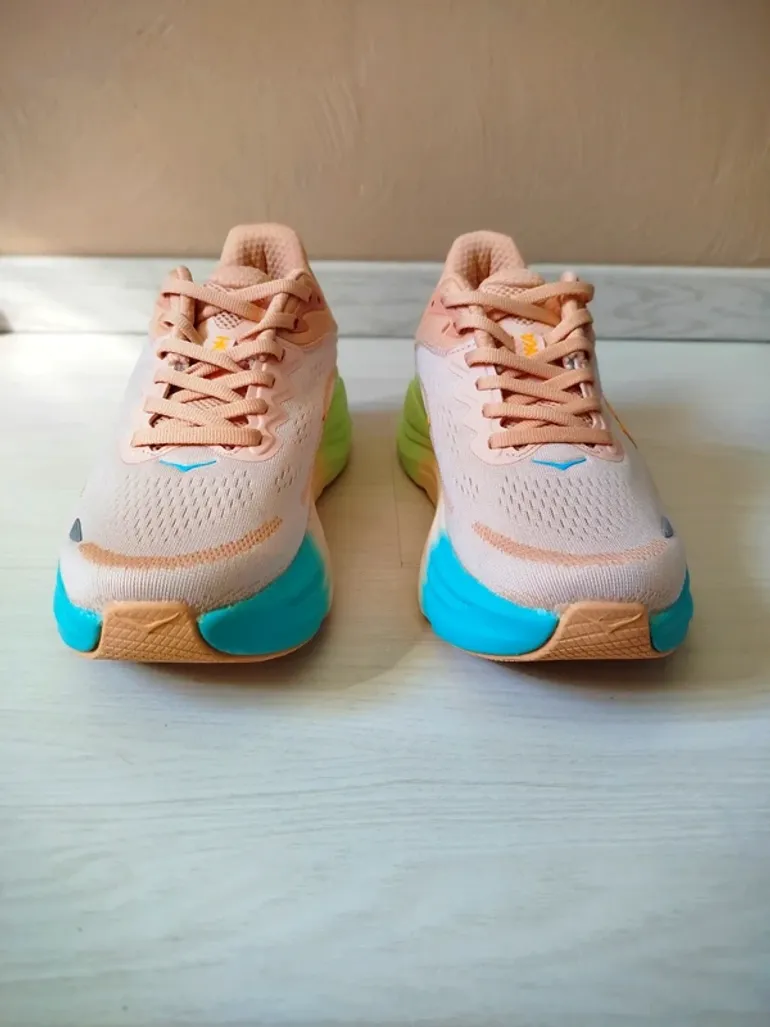 Hoka Bondi 9 bike usato — immagine 2 di 6
